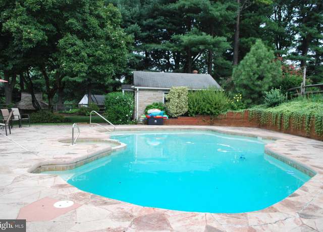 Property at 10490 Graeloch Rd NE, Laurel, MD 20723, 6 beds, 5 baths