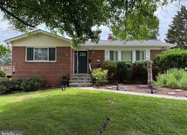 Property at 13700 Frankfort Ct, Rockville, MD 20853, 4 beds, 3.5 baths