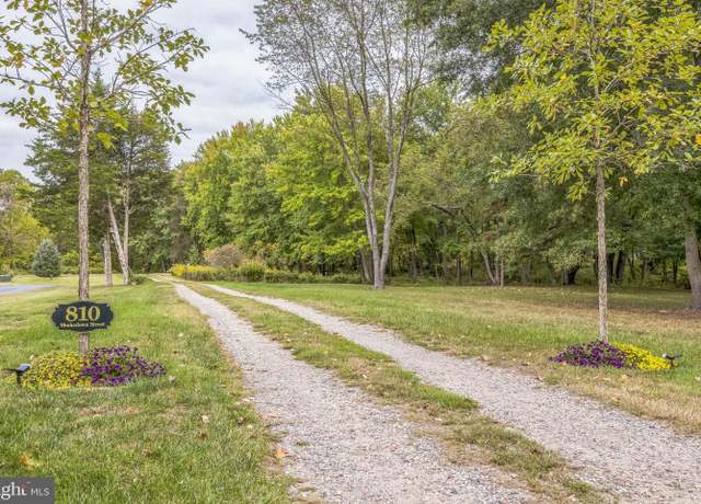 Property at 810 Mount Laurel Rd, Hainesport, NJ 08036