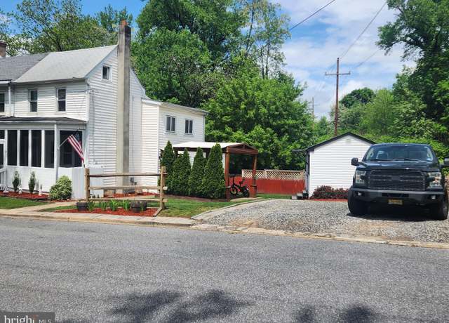 Property at 14 Mill St, Bordentown, NJ 08505, 3 beds, 1 bath