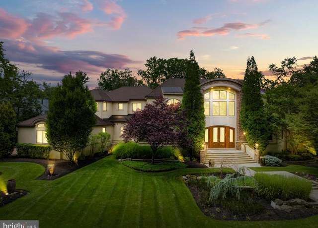 Property at 4 Southwood Dr, Cherry Hill, NJ 08003, 6 beds, 7 baths