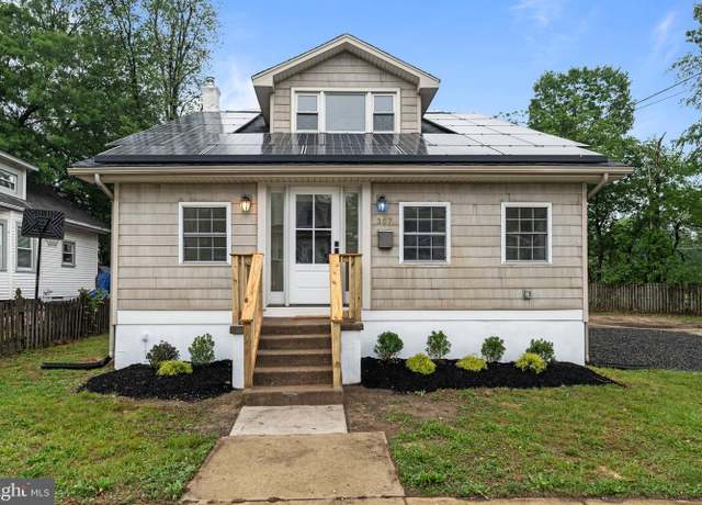 Property at 307 Hazel Ave, Westville, NJ 08093, 5 beds, 2 baths