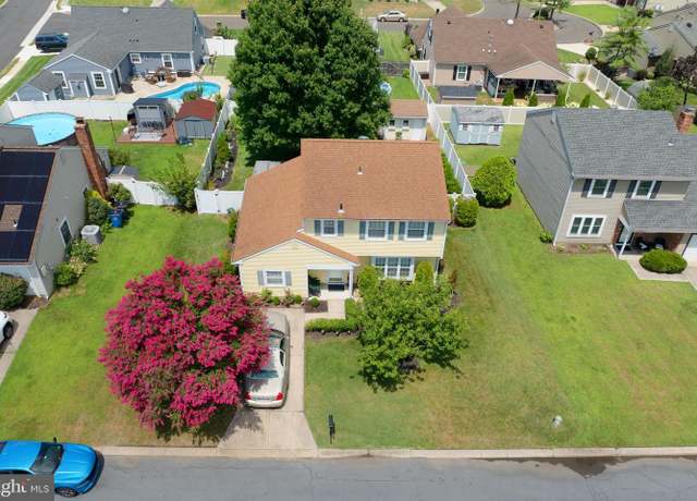 Property at 40 Bennett Ct, Swedesboro, NJ 08085, 3 beds, 1.5 baths