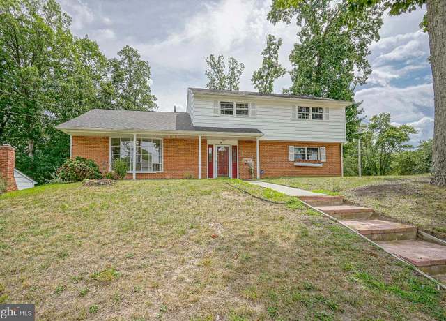 Property at 26 Sheffield Ln, Turnersville, NJ 08012, 4 beds, 2.5 baths