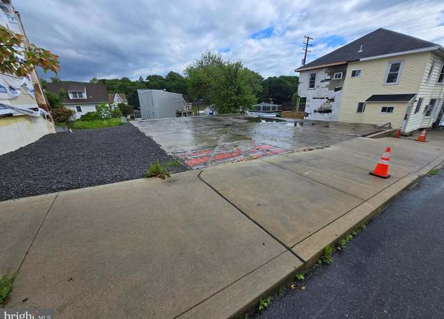 Property at 603 E Market St, Pottsville, PA 17901