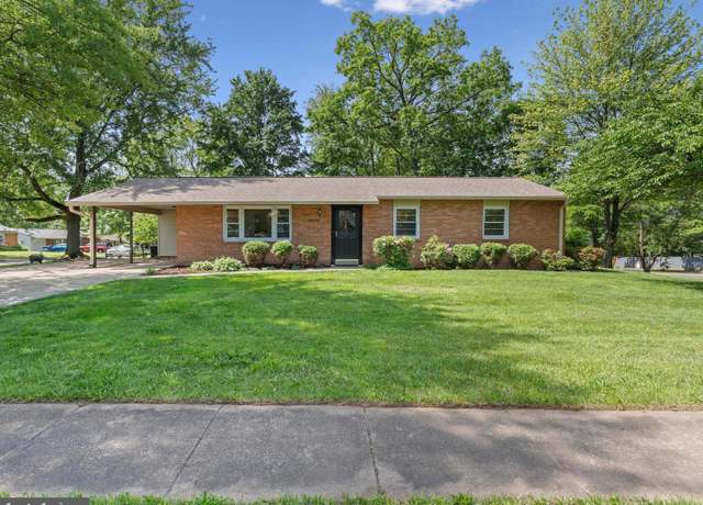 Property at 1321 Bayshire Ln, Herndon, VA 20170, 3 beds, 2 baths