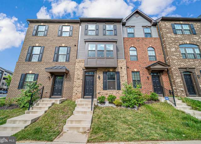 Property at 2646 Velocity Rd, Herndon, VA 20171, 3 beds, 4 baths