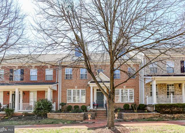 Property at 13824 Custis Sq, Woodbridge, VA 22191, 3 beds, 2.5 baths