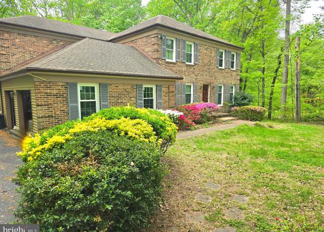 Property at 5017 Cannon Bluff Dr, Woodbridge, VA 22192, 4 beds, 3 baths
