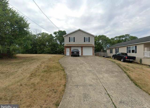 Property at 363 Alsberry St, Strasburg, VA 22657, 1 bed, 2 baths