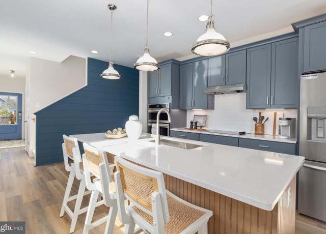 Property at 10623 Afton Grove Ct, Fredericksburg, VA 22408, 3 beds, 3.5 baths