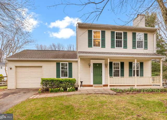 Property at 13505 Wisteria Dr, Germantown, MD 20874, 3 beds, 2.5 baths