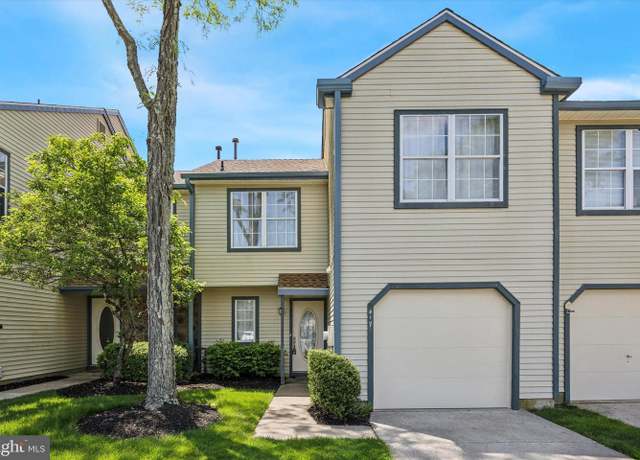 Property at 417 Jamestown Ct, Mount Laurel, NJ 08054, 3 beds, 2.5 baths