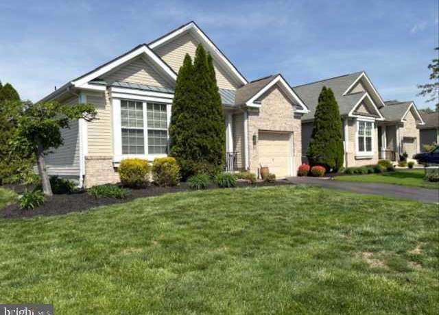 Property at 172 Merion Way, Hainesport, NJ 08036, 2 beds, 2 baths