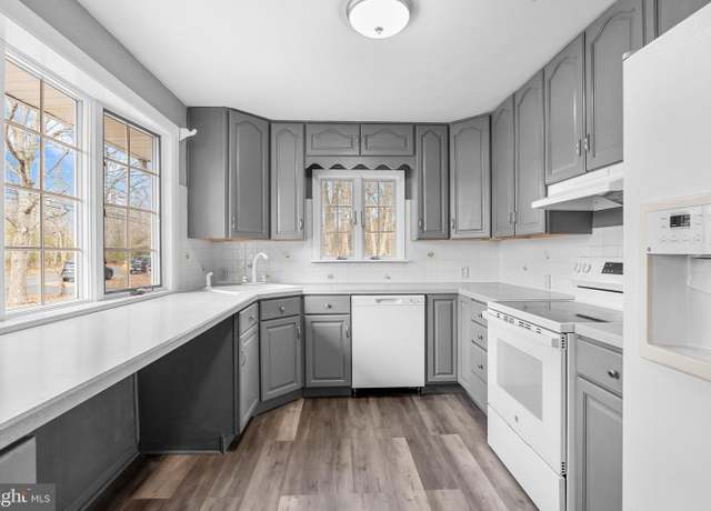 Property at 50 N Central Ave, Sicklerville, NJ 08081, 3 beds, 2 baths