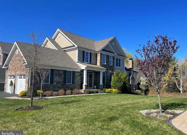 Property at 23 Stratford Ln #483, Holmdel, NJ 07733, 3 beds, 3 baths