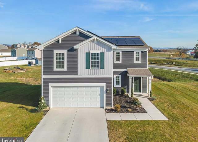 Property at 18 Smokehouse Rd, Carlisle, PA 17013, 4 beds, 2.5 baths