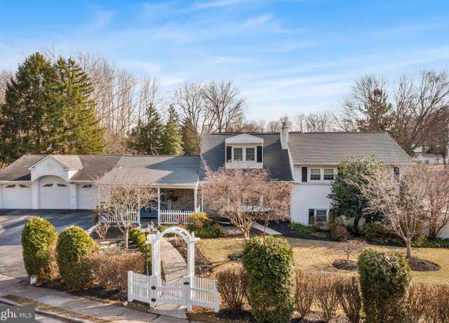 Property at 481 Crossfield Rd, King Of Prussia, PA 19406, 5 beds, 4 baths