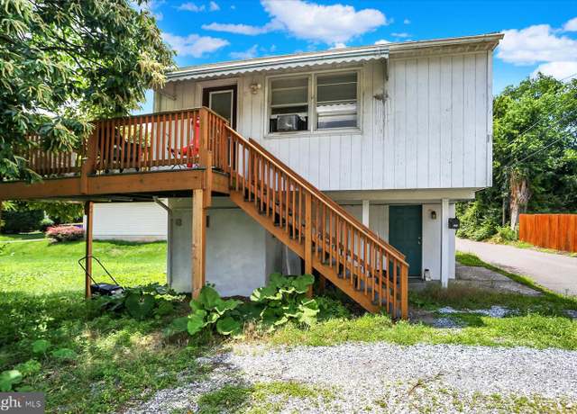 Property at 114 Ross Ave, New Cumberland, PA 17070, 2 beds, 2 baths