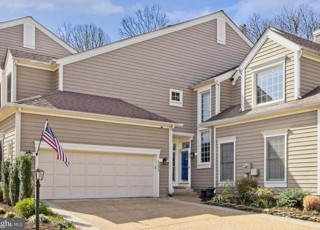 Property at 11423 Hollow Timber Way, Reston, VA 20194, 2 beds, 3.5 baths