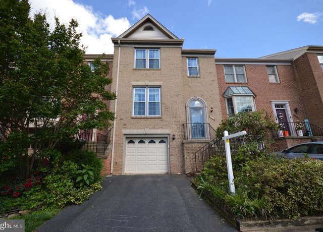 Property at 12319 Fox Lake Ct, Fairfax, VA 22033, 3 beds, 3 baths