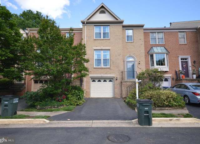 Property at 12319 Fox Lake Ct, Fairfax, VA 22033, 3 beds, 3 baths