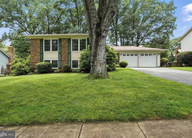 Property at 8823 Newport Ct, Springfield, VA 22153, 5 beds, 3 baths