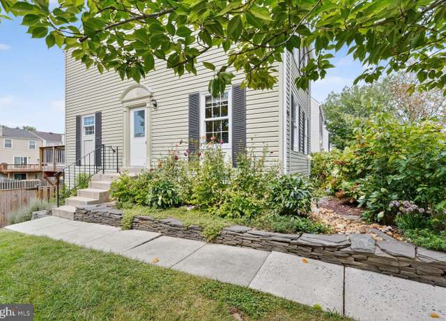 Property at 6513 Sunburst Way, Alexandria, VA 22315, 3 beds, 2.5 baths