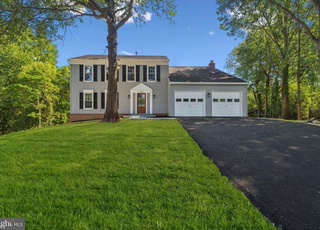 Property at 12977 Hampton Frst, Fairfax, VA 22030, 4 beds, 3.5 baths