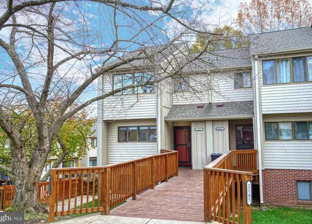 Property at 2143 Gunsmith Ter, Woodbridge, VA 22191, 3 beds, 1.5 baths