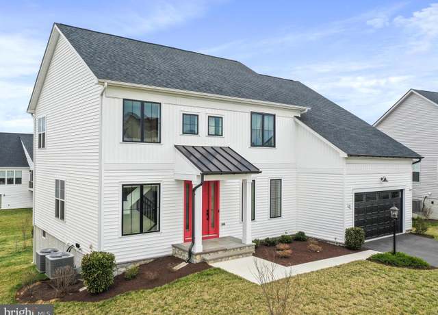 Property at 47 Dunbarton St, Charles Town, WV 25414, 4 beds, 3.5 baths