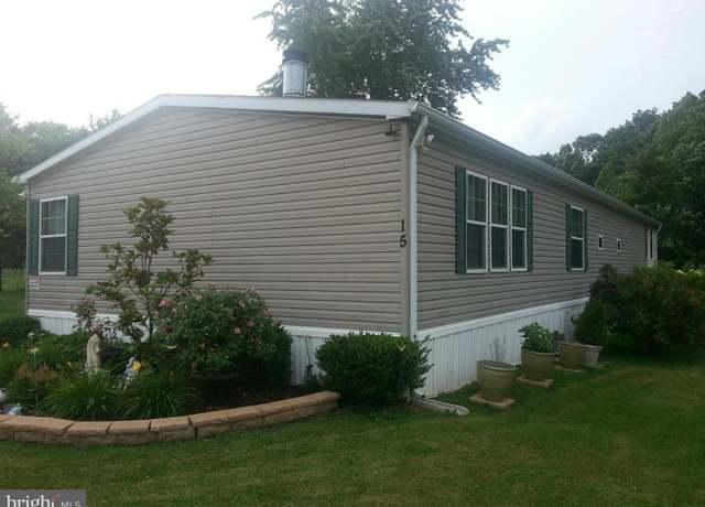 Property at 15 Cypress Ln, Middle River, MD 21220, 3 beds, 2 baths