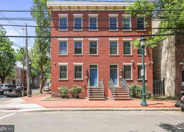 Property at 457 S 6th St, Camden, NJ 08103, 4 beds, 2.5 baths