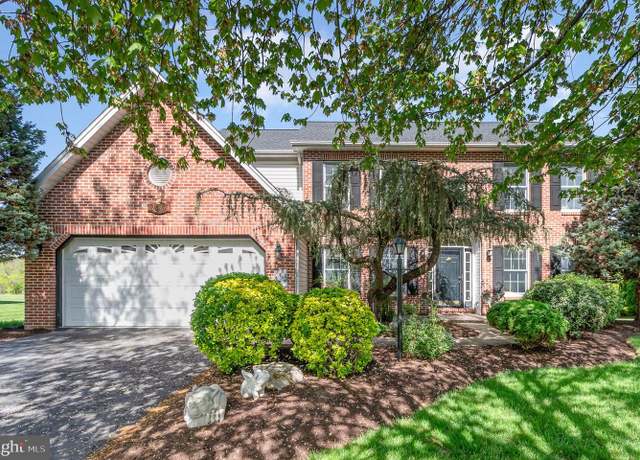 Property at 5 Irongate Ct, Mechanicsburg, PA 17050, 4 beds, 2.5 baths