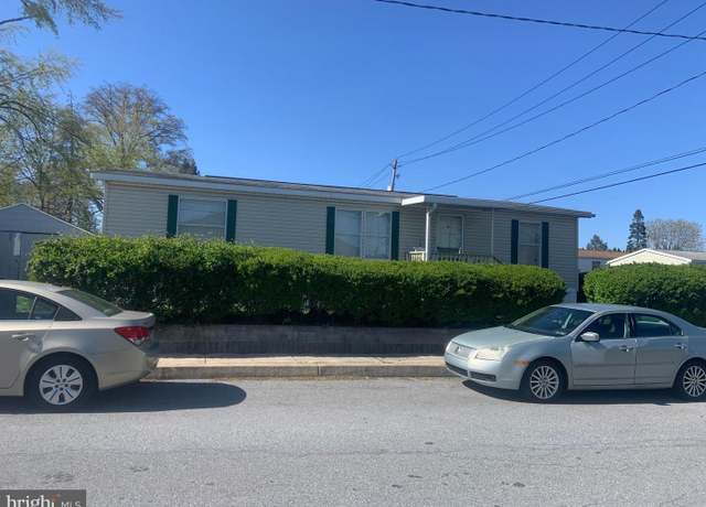 Property at 501 N Pine St, Middletown, PA 17057, 3 beds, 2 baths