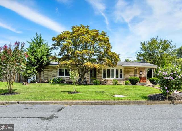 Property at 4830 Etta Rd, Harrisburg, PA 17111, 3 beds, 2 baths