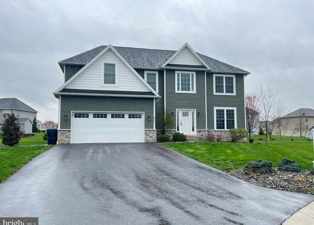Property at 6044 Mountain View Dr, Chambersburg, PA 17202, 4 beds, 2.5 baths