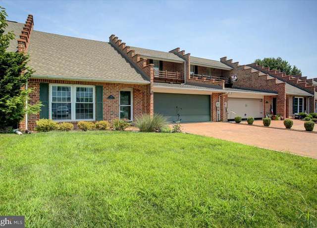 Property at 75 Brookmeadow Ln, Chambersburg, PA 17201, 4 beds, 3 baths