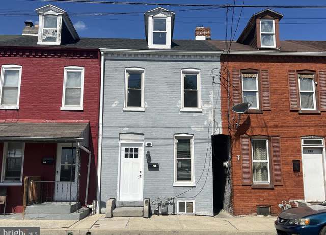 Property at 247 N 2nd St, Columbia, PA 17512, 3 beds, 1 bath