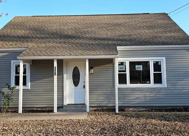 Property at 328 W Broad St, Hatfield, PA 19440, 4 beds, 1.5 baths