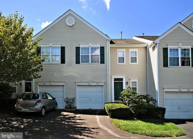 Property at 102 Saratoga Way, North Wales, PA 19454, 2 beds, 2.5 baths