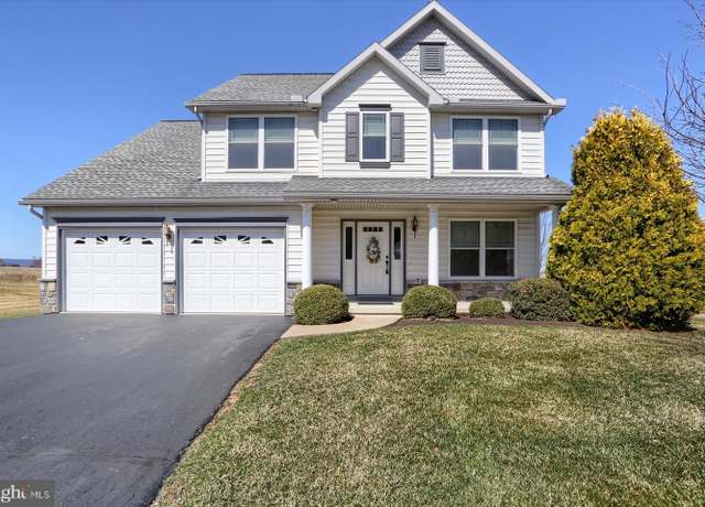 Property at 150 Lowe St, Lewisburg, PA 17837, 4 beds, 2.5 baths