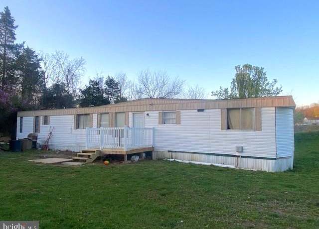 Property at 574 Myers Bridge Rd, Martinsburg, WV 25404, 3 beds, 1 bath