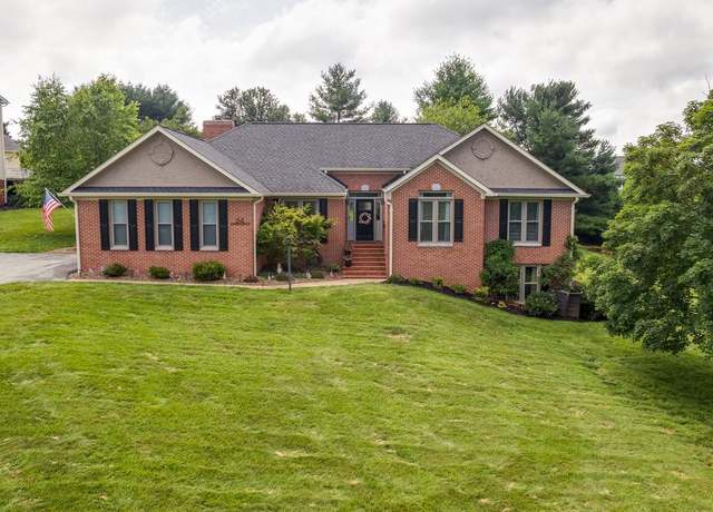 Property at 64 Huntfield Ln, Charles Town, WV 25414, 3 beds, 3.5 baths