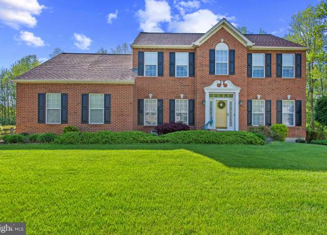 Property at 36 Crimson King Dr, Bear, DE 19701, 4 beds, 2.5 baths