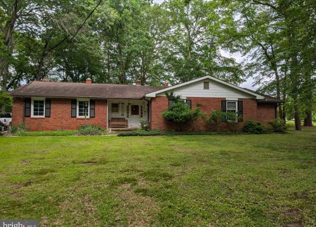 Property at 173 Countryside Ln, Bear, DE 19701, 4 beds, 2.5 baths