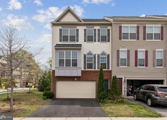 Property at 305 Hersden Ln, Arnold, MD 21012, 4 beds, 3.5 baths