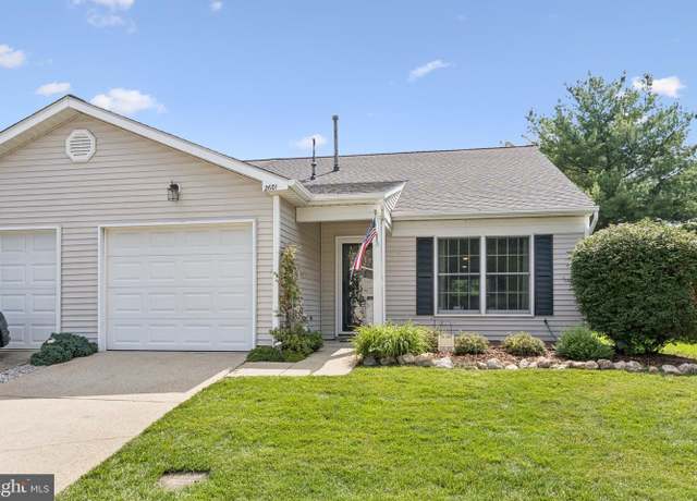 Property at 2601 Compass Dr, Annapolis, MD 21401, 2 beds, 2 baths