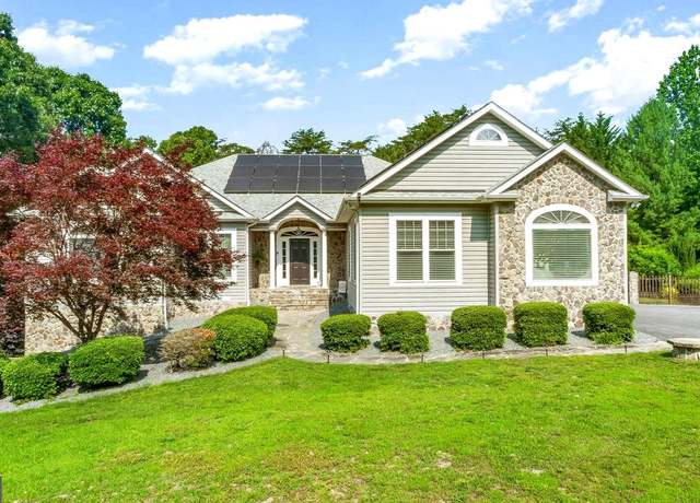 Property at 3420 Ponds Wood Ct, Huntingtown, MD 20639, 5 beds, 4 baths