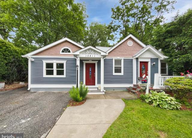 Property at 10811 Pearson St, Kensington, MD 20895, 2 beds, 3 baths